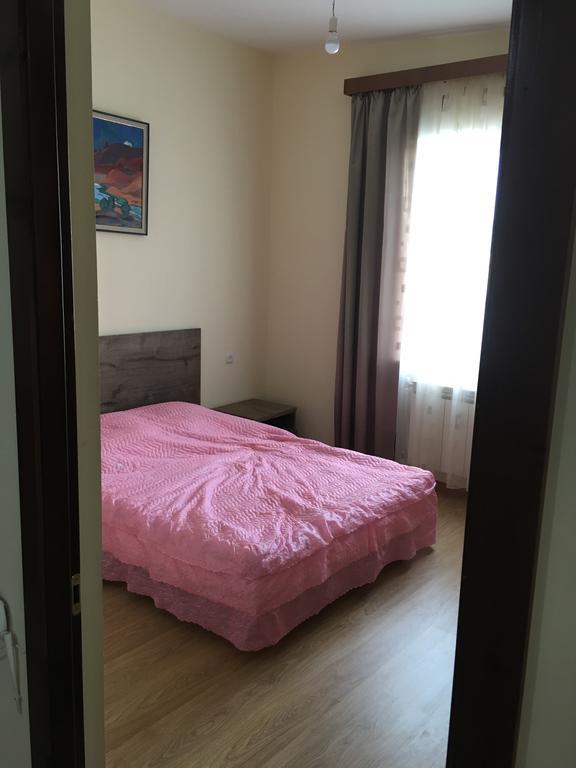Art Guesthouse Yerevan Bagian luar foto